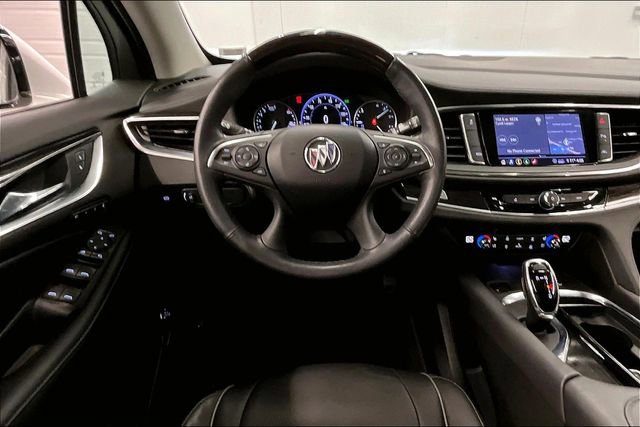 Used 2021 Buick Enclave Avenir w/ Avenir Technology Package FWD image 6