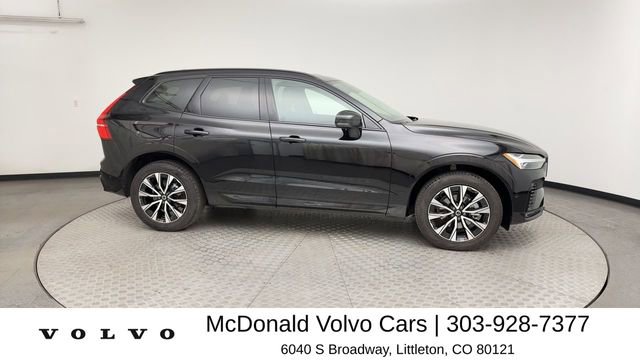 Certified 2025 Volvo XC60 B5 Plus w/ Climate Package AWD/4WD image 9
