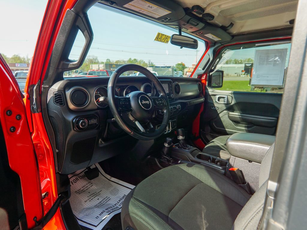 Used 2020 Jeep Wrangler Sport AWD/4WD image 12