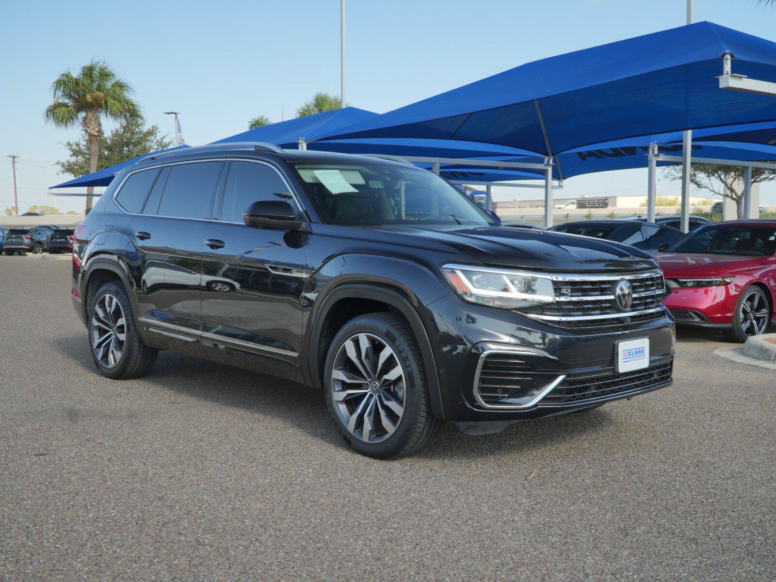 Used 2023 Volkswagen Atlas SEL Premium AWD/4WD image 3