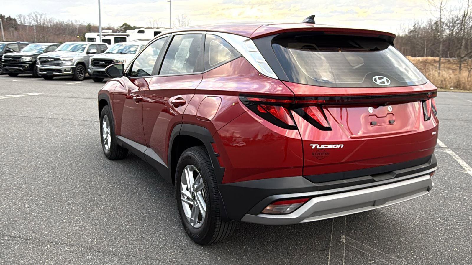 Used 2025 Hyundai Tucson SE image 10