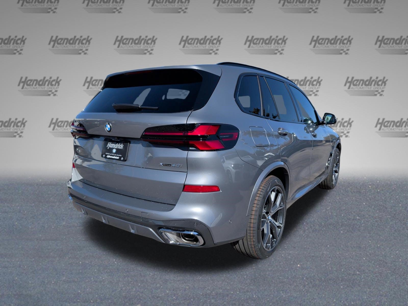 Used 2026 BMW X5 xDrive40i w/ M Sport Package AWD/4WD image 9