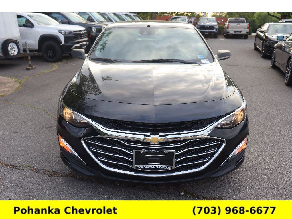 Used 2023 Chevrolet Malibu LS FWD image 2