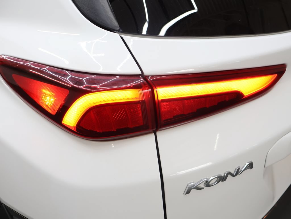 Used 2022 Hyundai Kona Limited FWD image 30