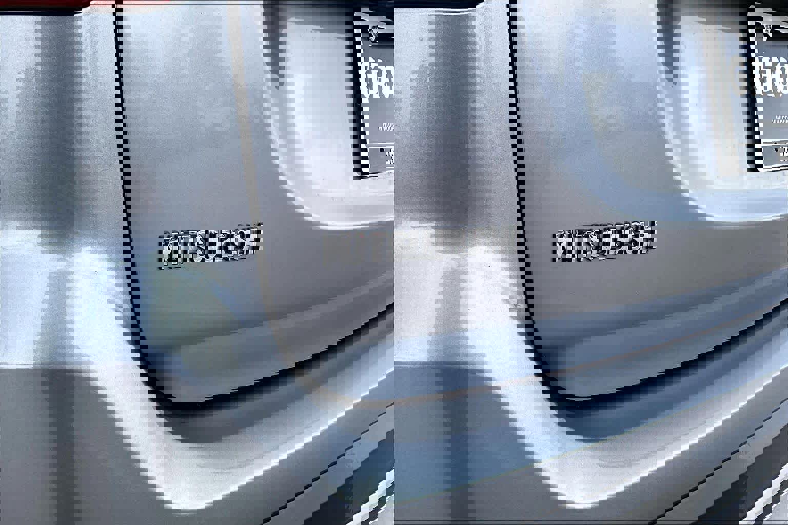 Used 2019 Mitsubishi Outlander SEL image 9