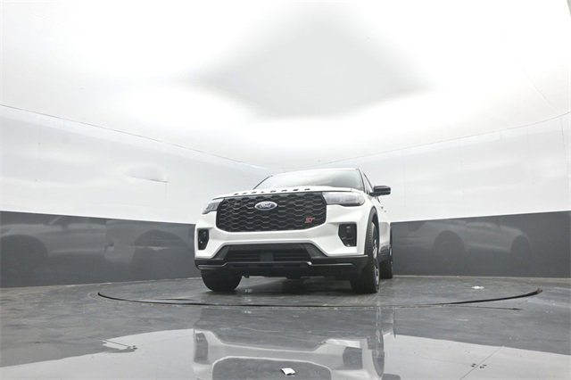 New 2026 Ford Explorer ST w/ Sun And Sound Package image 32
