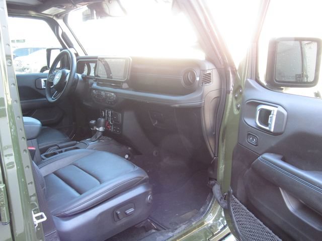 Used 2024 Jeep Wrangler Unlimited Rubicon 4xe AWD/4WD image 19