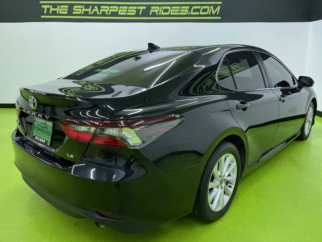 Used 2022 Toyota Camry LE image 10