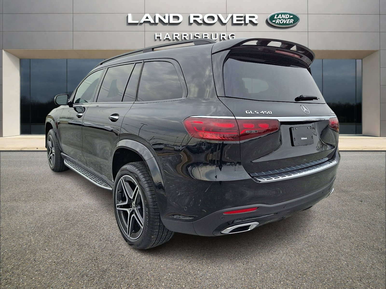 Used 2026 Mercedes-Benz GLS 450 4MATIC image 3