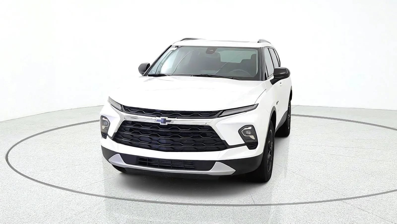 Used 2023 Chevrolet Blazer LT w/ Convenience Package FWD image 3
