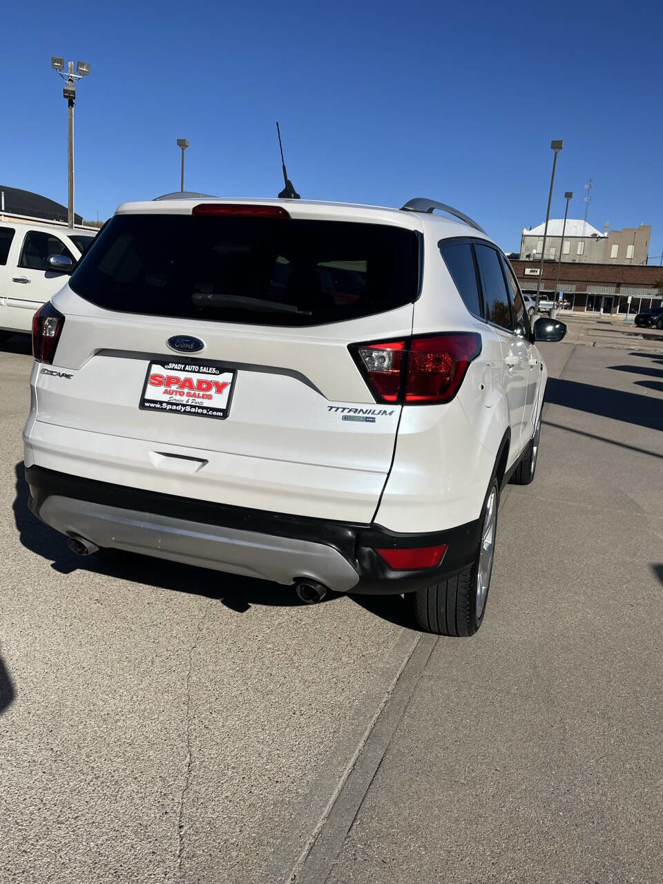 Used 2019 Ford Escape Titanium image 4
