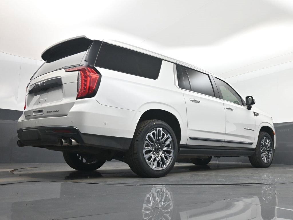 Used 2023 GMC Yukon XL Denali Ultimate image 61