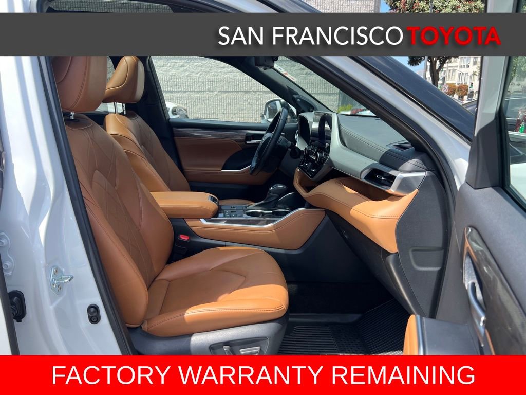 Used 2023 Toyota Highlander Platinum FWD image 20