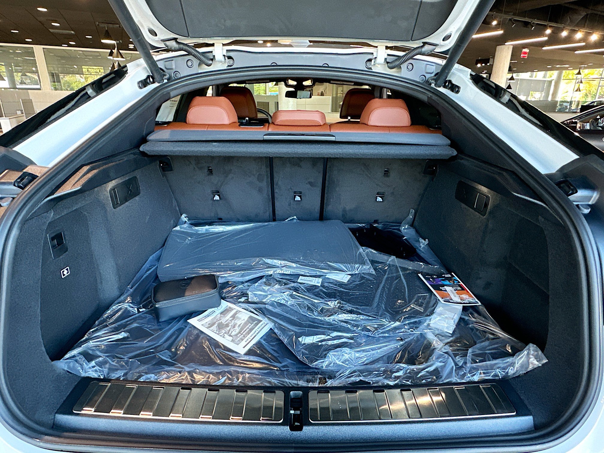 New 2026 BMW X6 xDrive40i AWD/4WD image 19