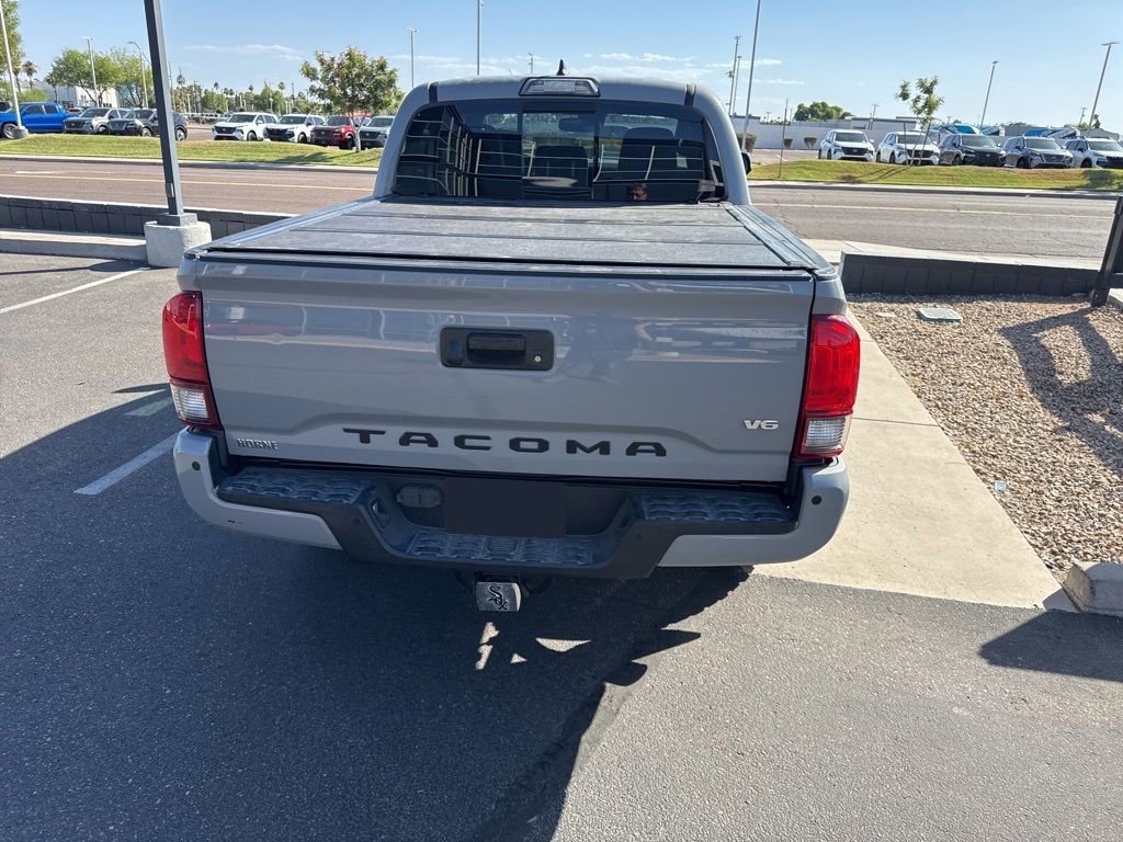Used 2019 Toyota Tacoma TRD Sport AWD/4WD image 3