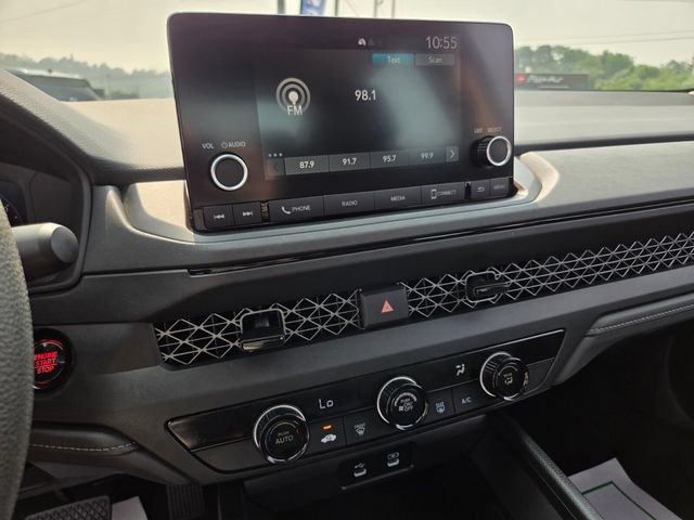 Used 2023 Honda Accord LX image 25