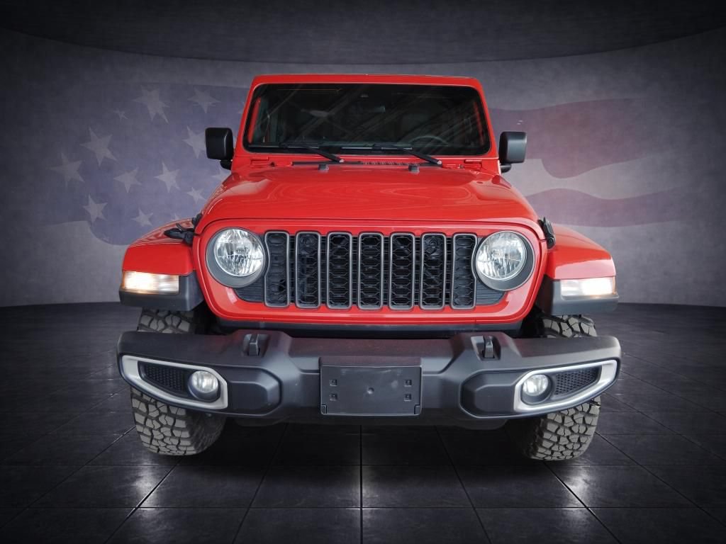 Used 2025 Jeep Gladiator Sport AWD/4WD image 8