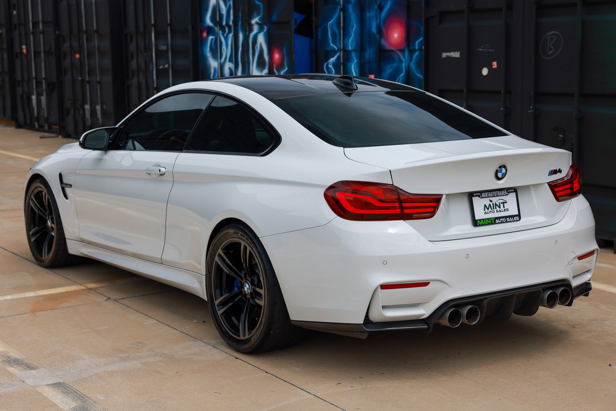 Used 2020 BMW M4 Coupe RWD image 8