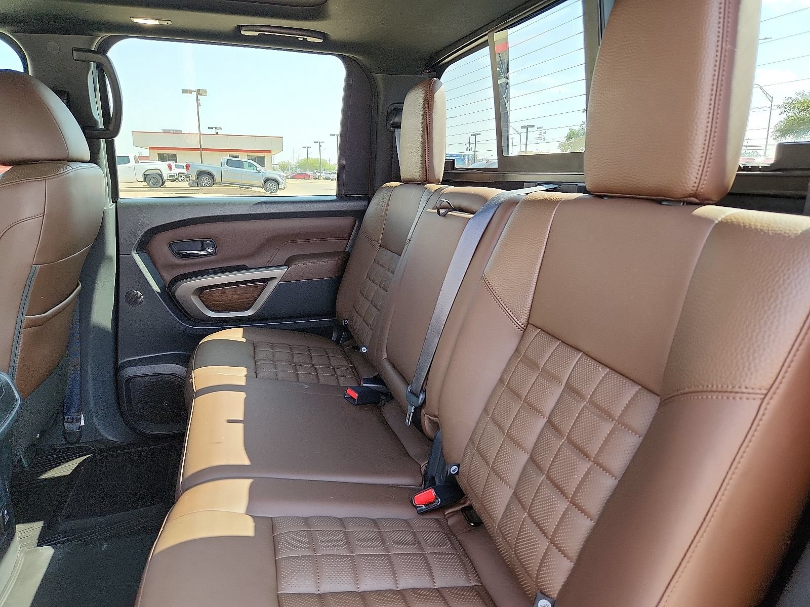 Used 2023 Nissan Titan Platinum Reserve w/ Moonroof Package AWD/4WD image 12