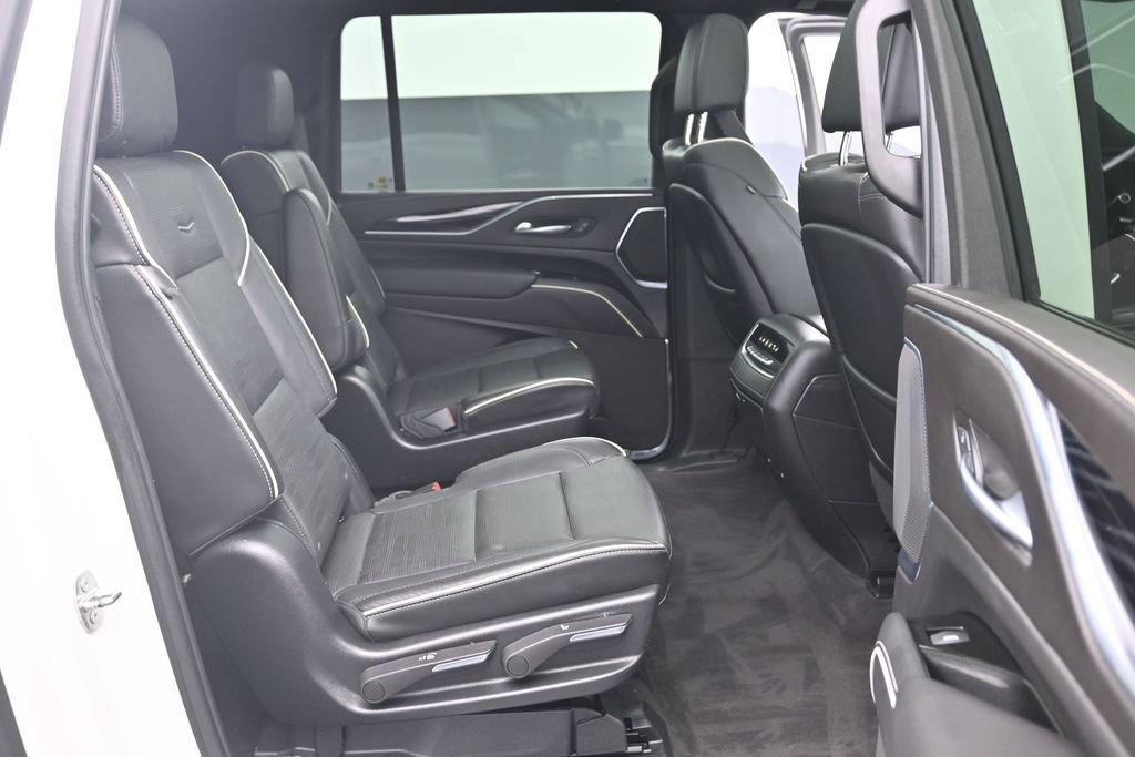Certified 2022 Cadillac Escalade ESV Sport w/ Touring Package AWD/4WD image 12