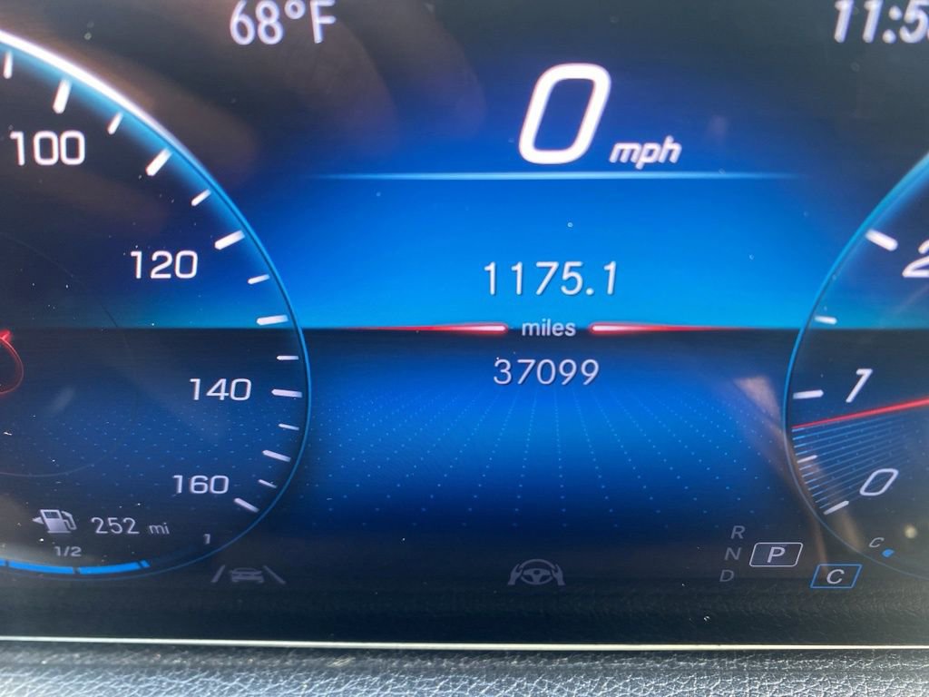 Used 2023 Mercedes-Benz GLB 250 GLB 250 image 22