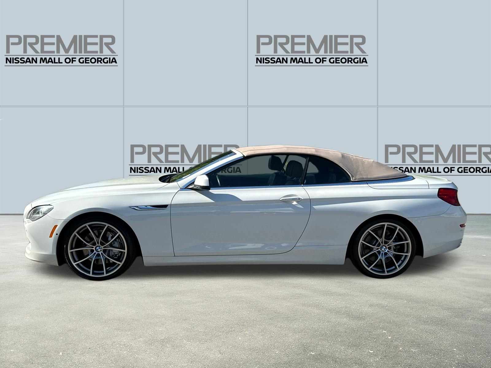 Used 2012 BMW 650i Convertible RWD image 8