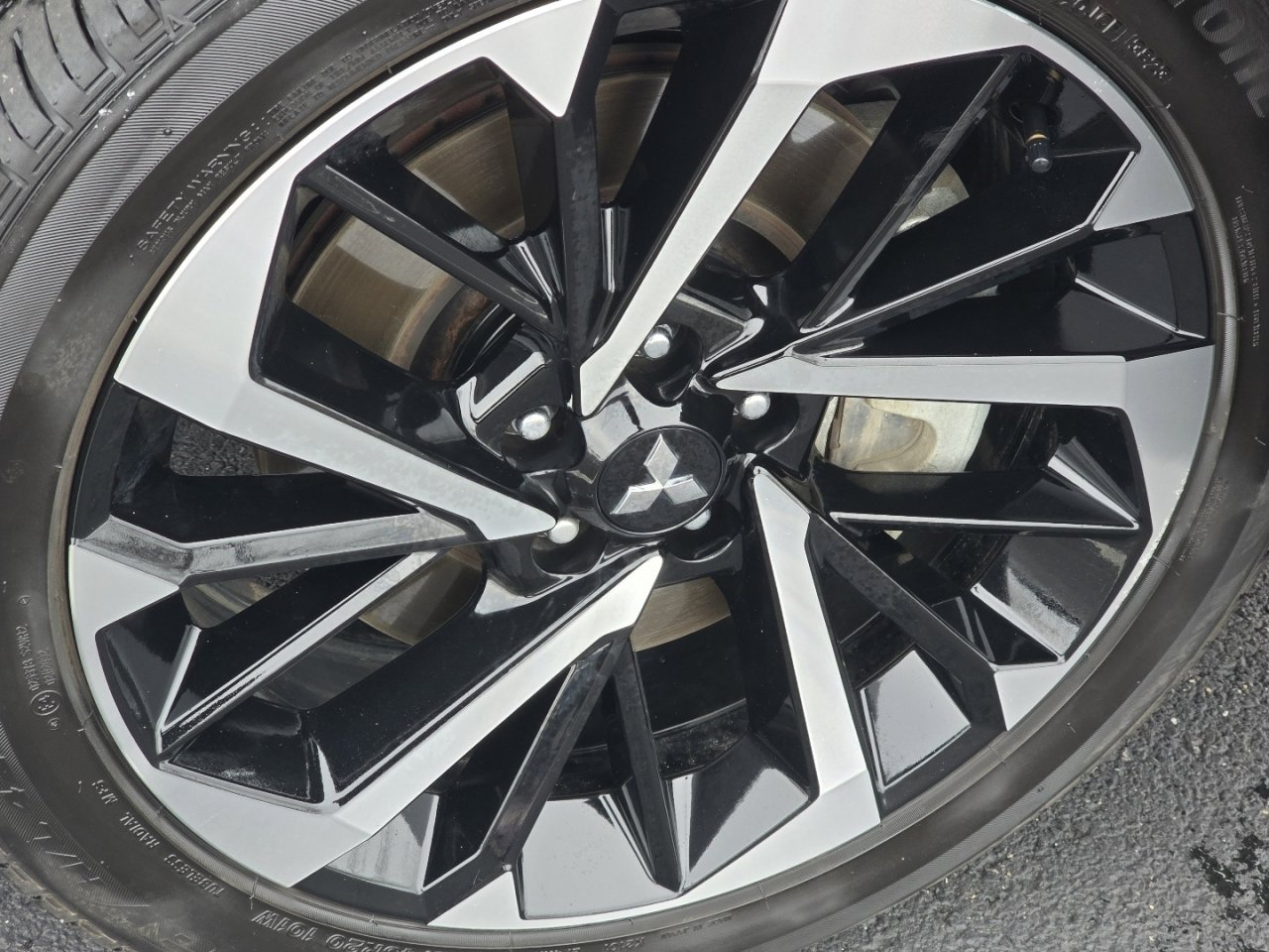 Used 2024 Mitsubishi Outlander SEL image 10