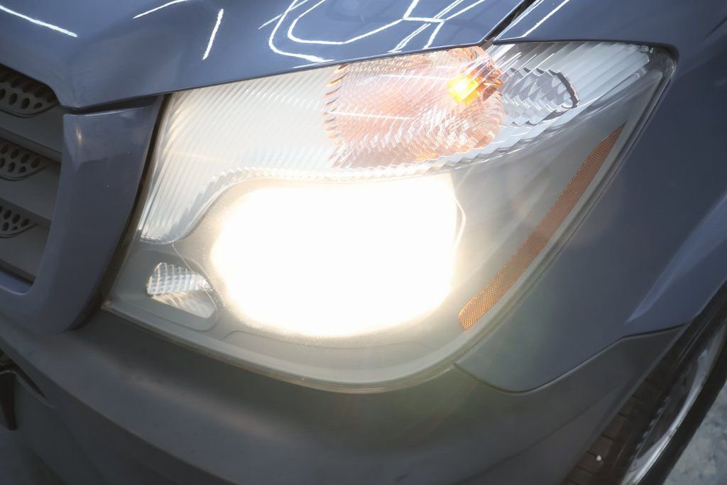 Used 2018 Mercedes-Benz Sprinter 2500 image 24