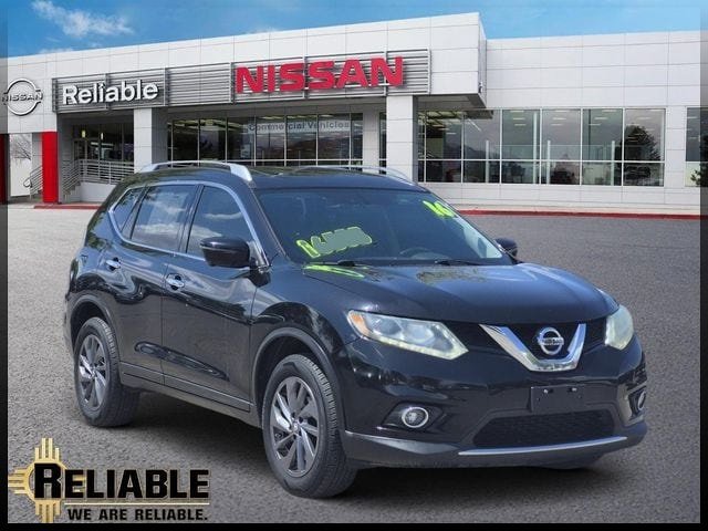Used 2016 Nissan Rogue SL w/ SL Premium Package