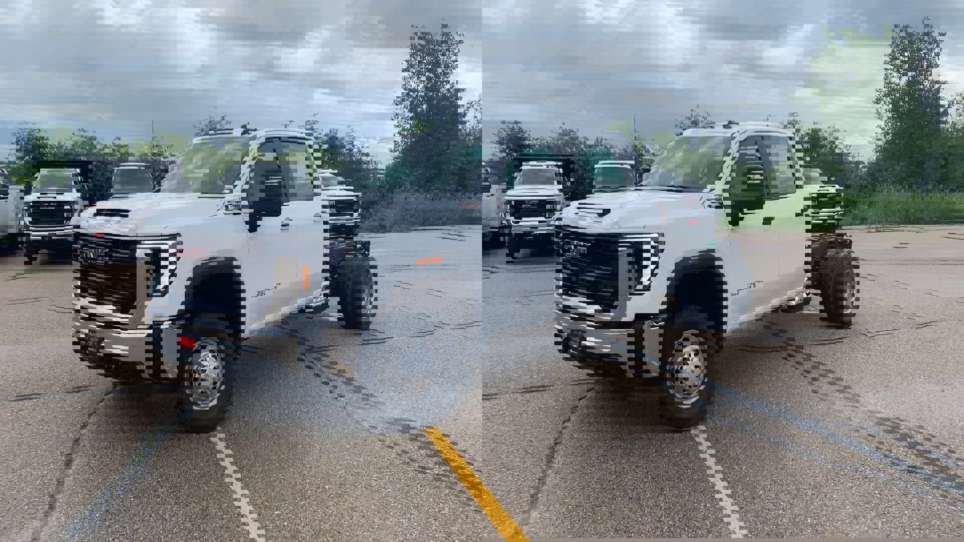 New 2024 GMC Sierra 3500 Pro w/ Fleet Convenience Package image 5