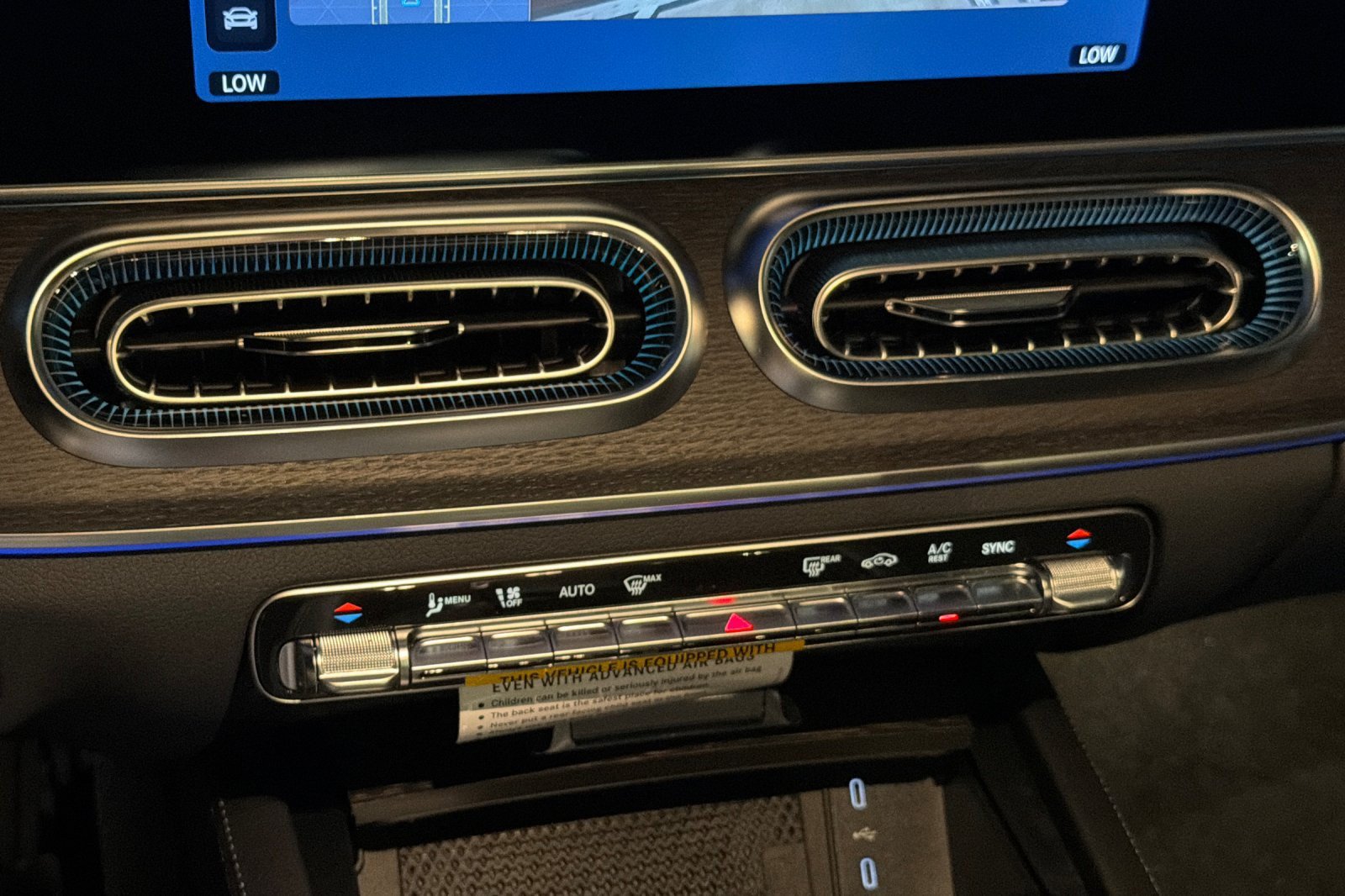 New 2027 Mercedes-Benz GLS 450 4MATIC image 18
