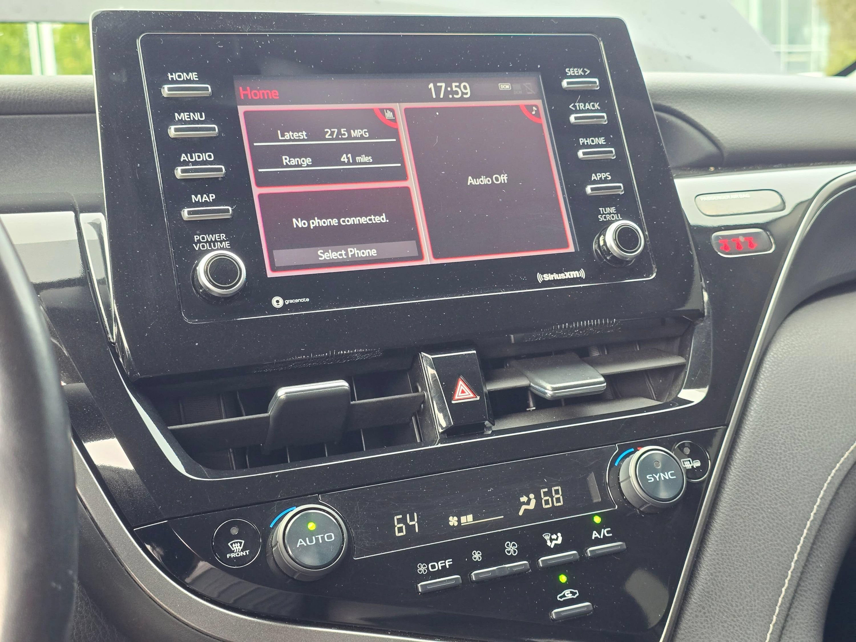Used 2022 Toyota Camry SE w/ TRD Appearance Package (TMS) FWD image 14
