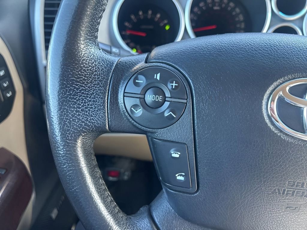 Used 2013 Toyota Sequoia Platinum AWD/4WD image 24