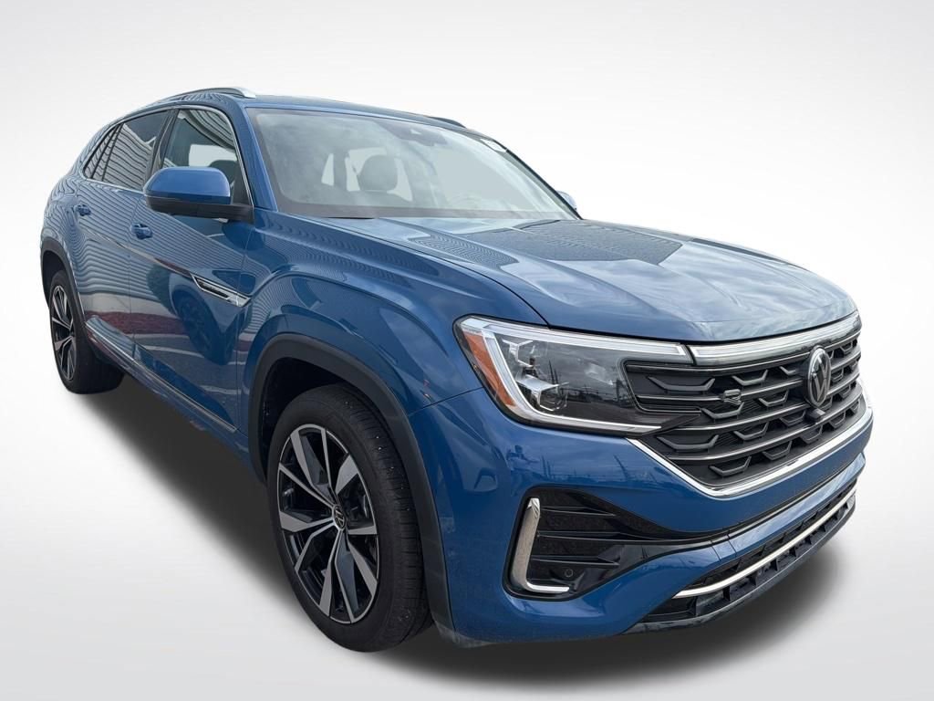 Used 2026 Volkswagen Atlas Cross Sport SEL Premium R-Line AWD/4WD image 2