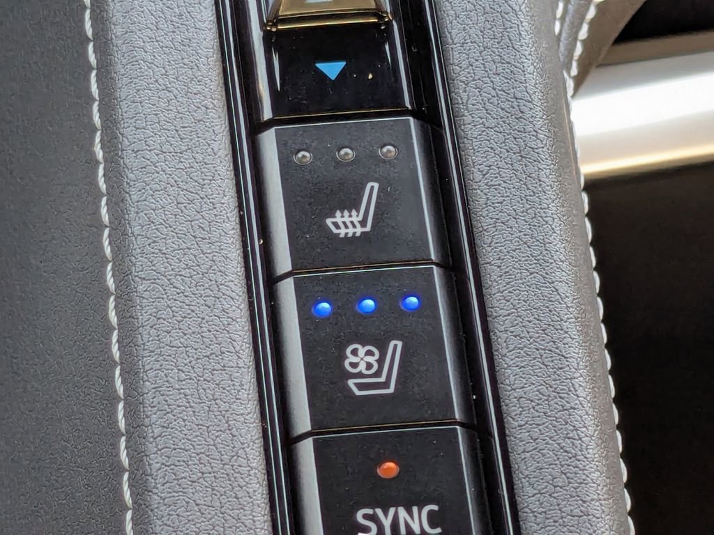 Certified 2024 Chevrolet Corvette Stingray Preferred Cpe w/ Z51 Performance Package image 24