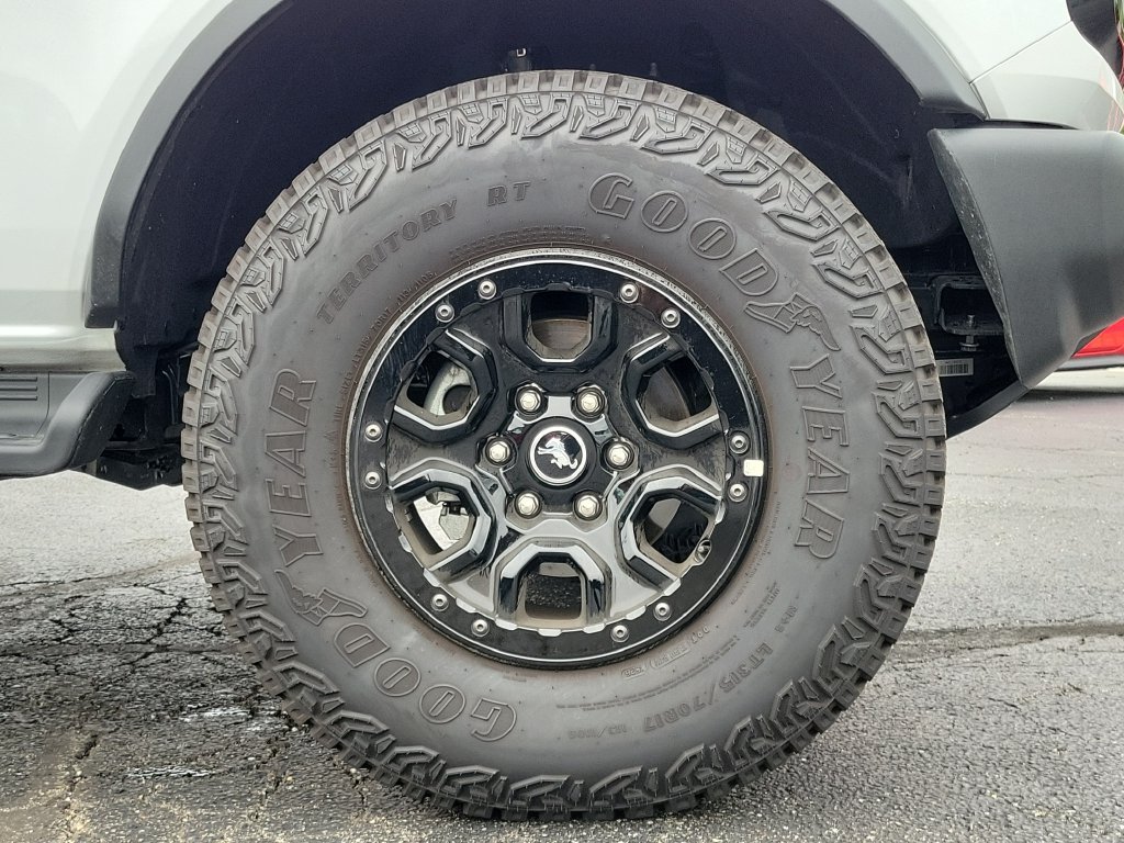 New 2026 Ford Bronco Outer Banks w/ Sasquatch Package AWD/4WD image 9