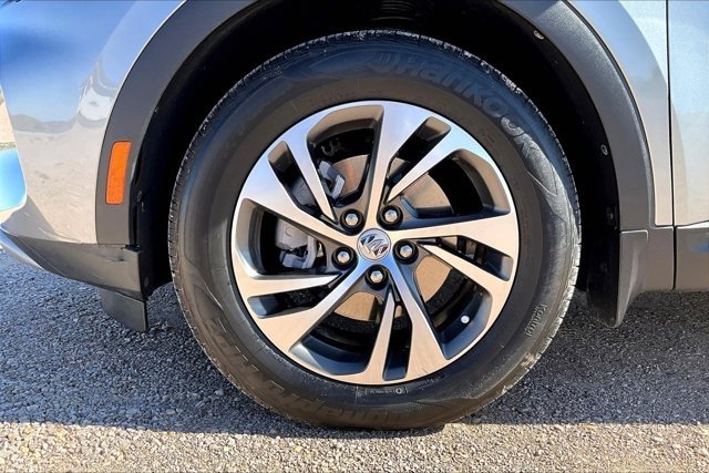 Used 2023 Buick Envision Essence image 33