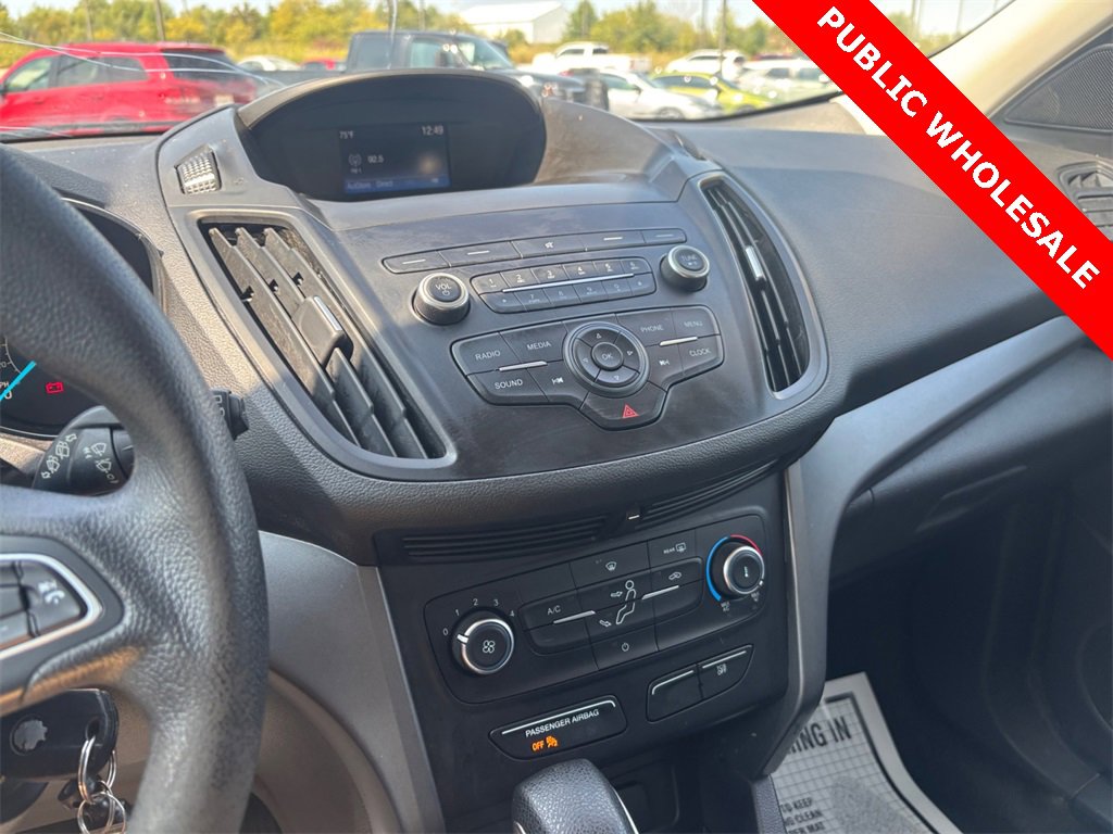 Used 2019 Ford Escape S image 23