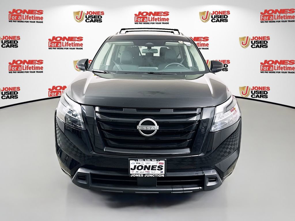 Certified 2024 Nissan Pathfinder SV w/ Black Appearance Package image 11