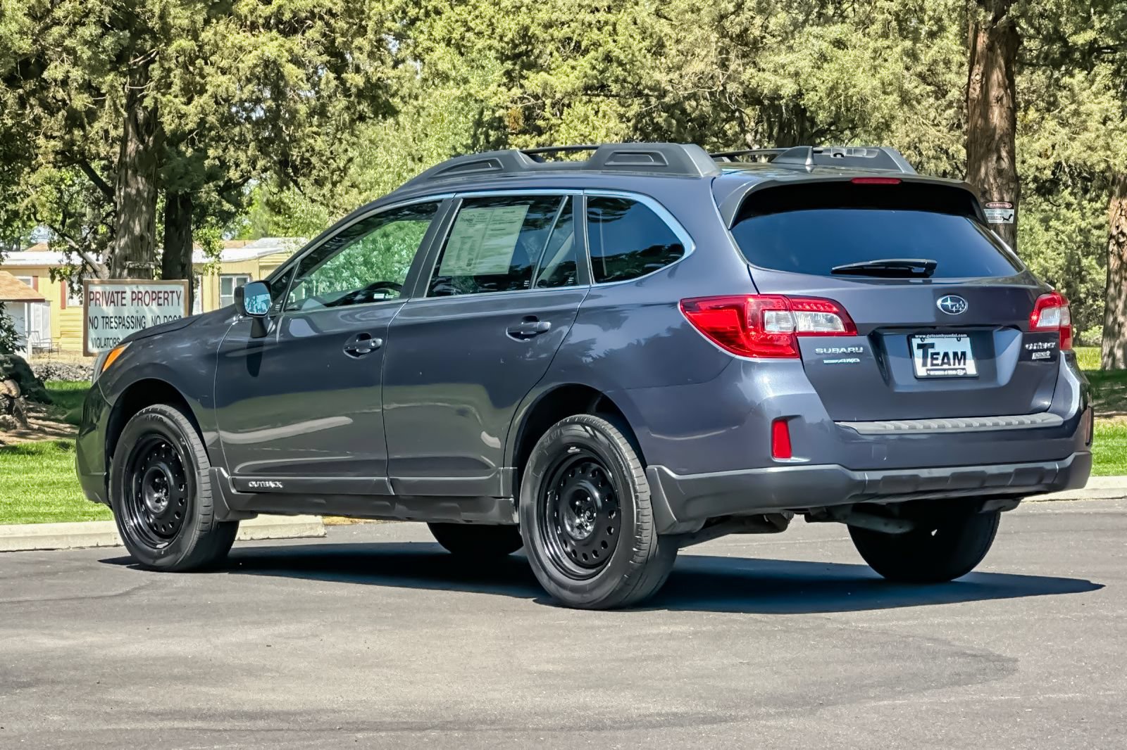 Used 2017 Subaru Outback 2.5i Premium AWD/4WD image 6