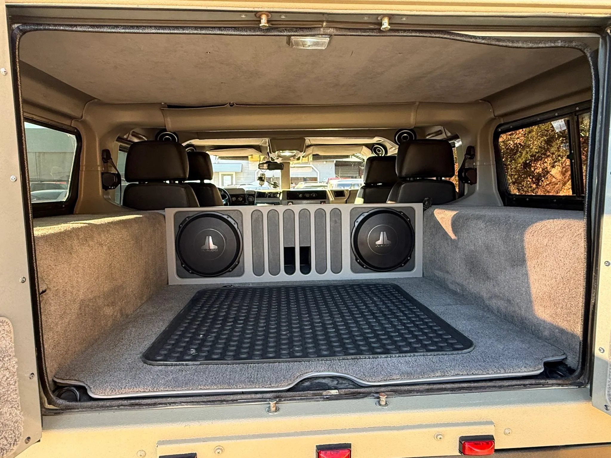 Used 1997 HUMMER H1 4-Door Wagon AWD/4WD image 29