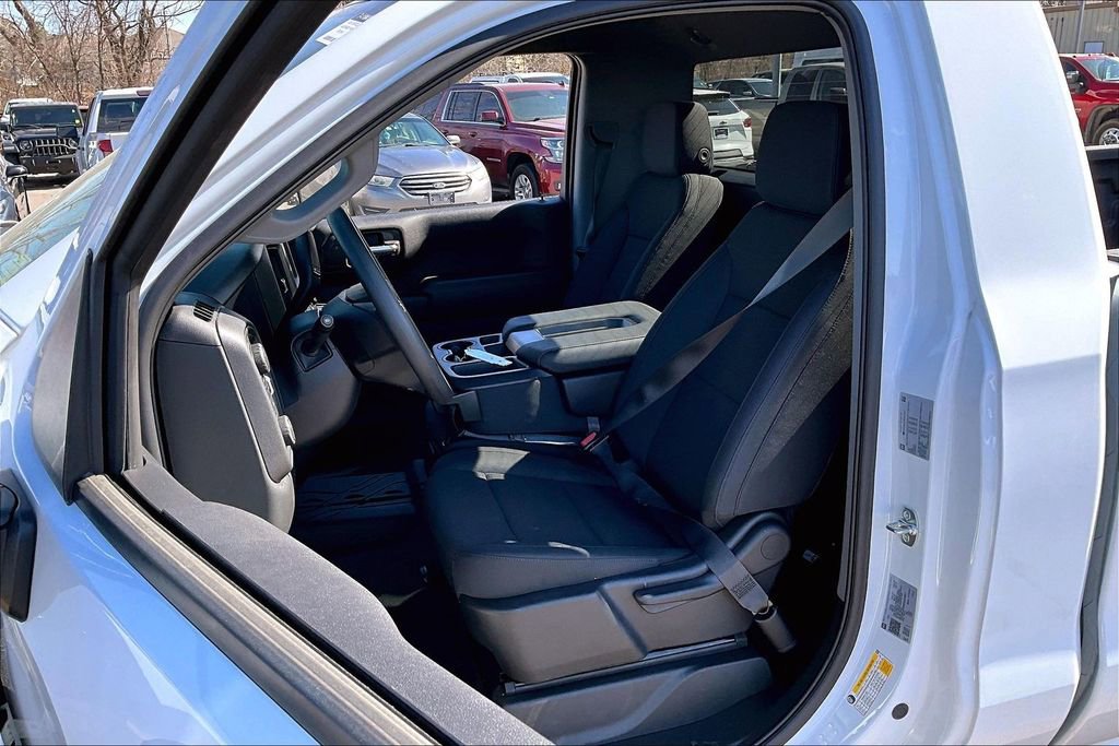 New 2026 Chevrolet Silverado 1500 W/T w/ WT Value Package AWD/4WD image 9