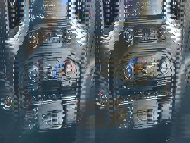 Used 2019 Chevrolet Silverado 1500 LT w/ All-Star Edition image 17