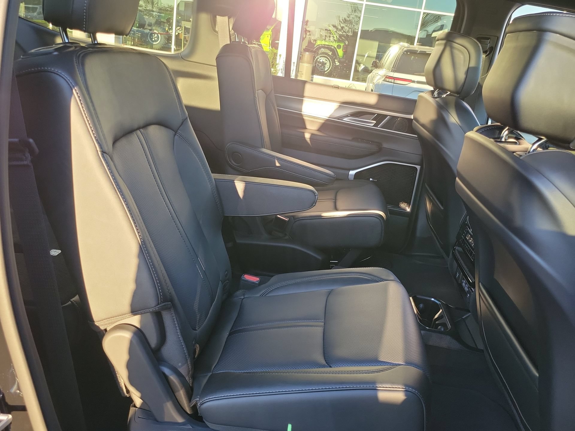 New 2026 Jeep Grand Wagoneer Limited AWD/4WD image 20