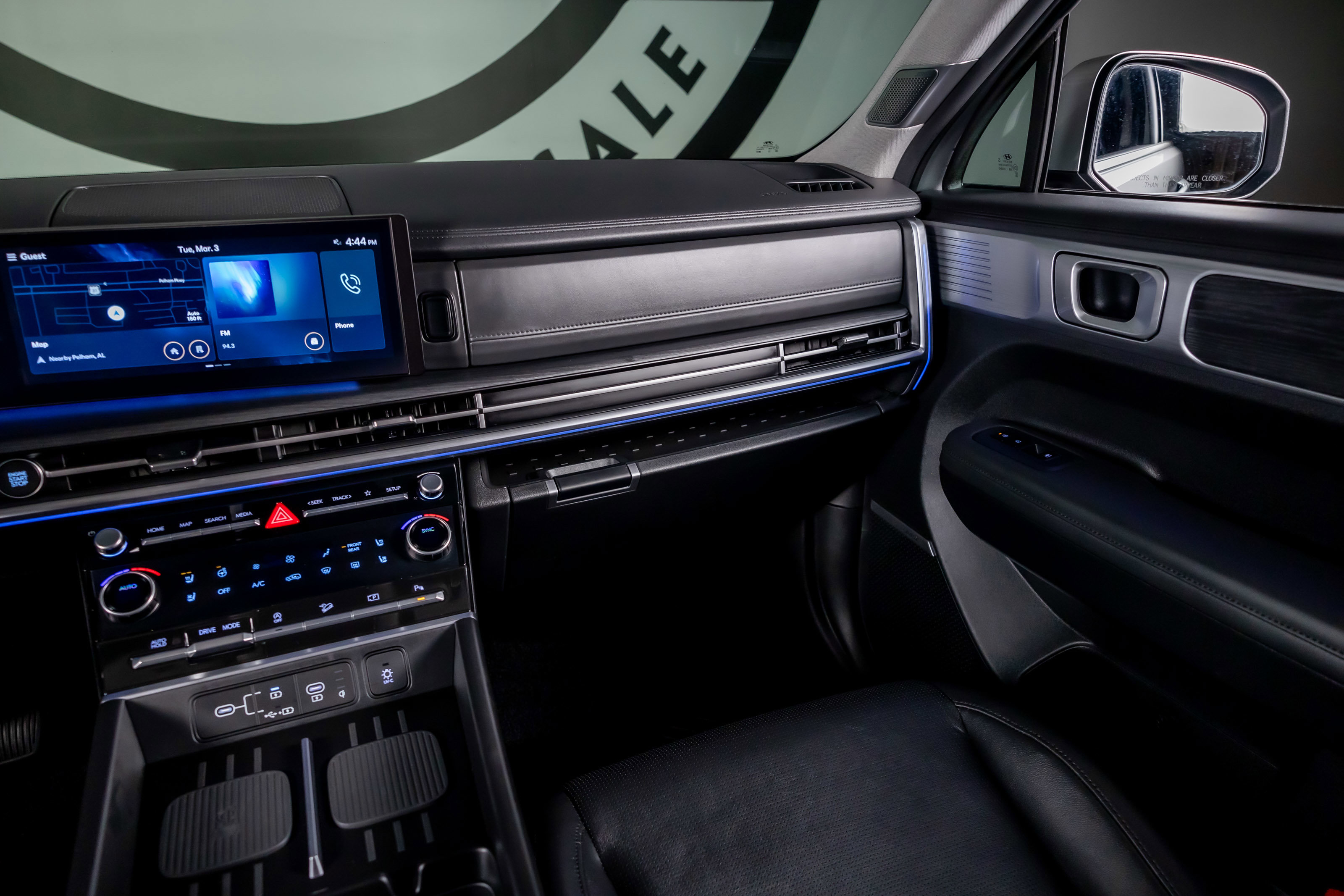 Used 2024 Hyundai Santa Fe Limited image 7