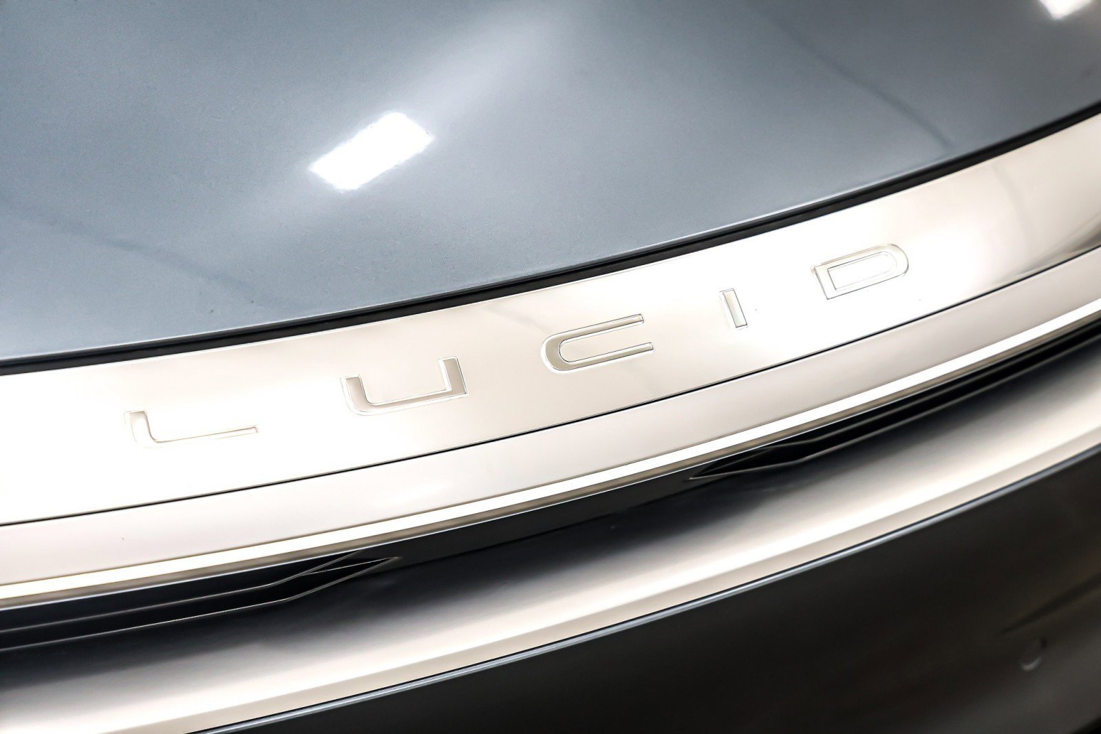 Used 2024 Lucid Air Touring image 13