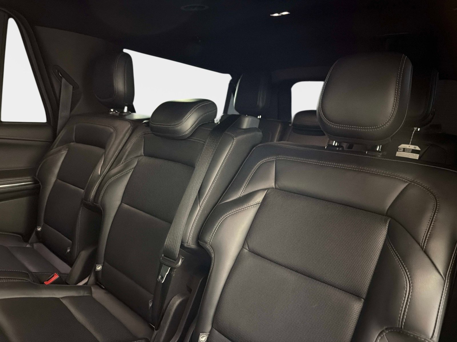 Used 2025 Lincoln Navigator L Reserve w/ Jet Appearance Package AWD/4WD image 32