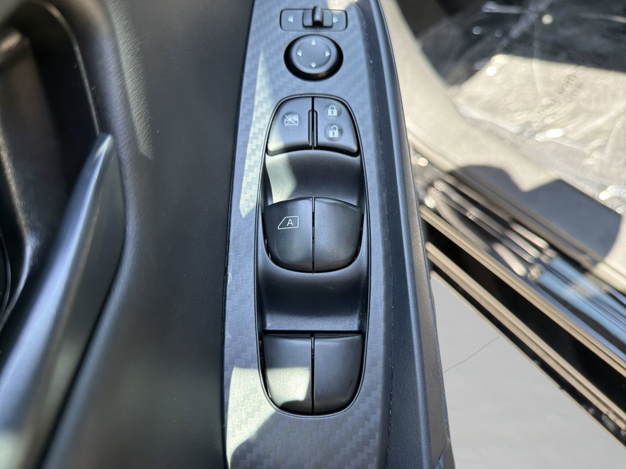 Used 2025 Nissan Sentra S FWD image 17