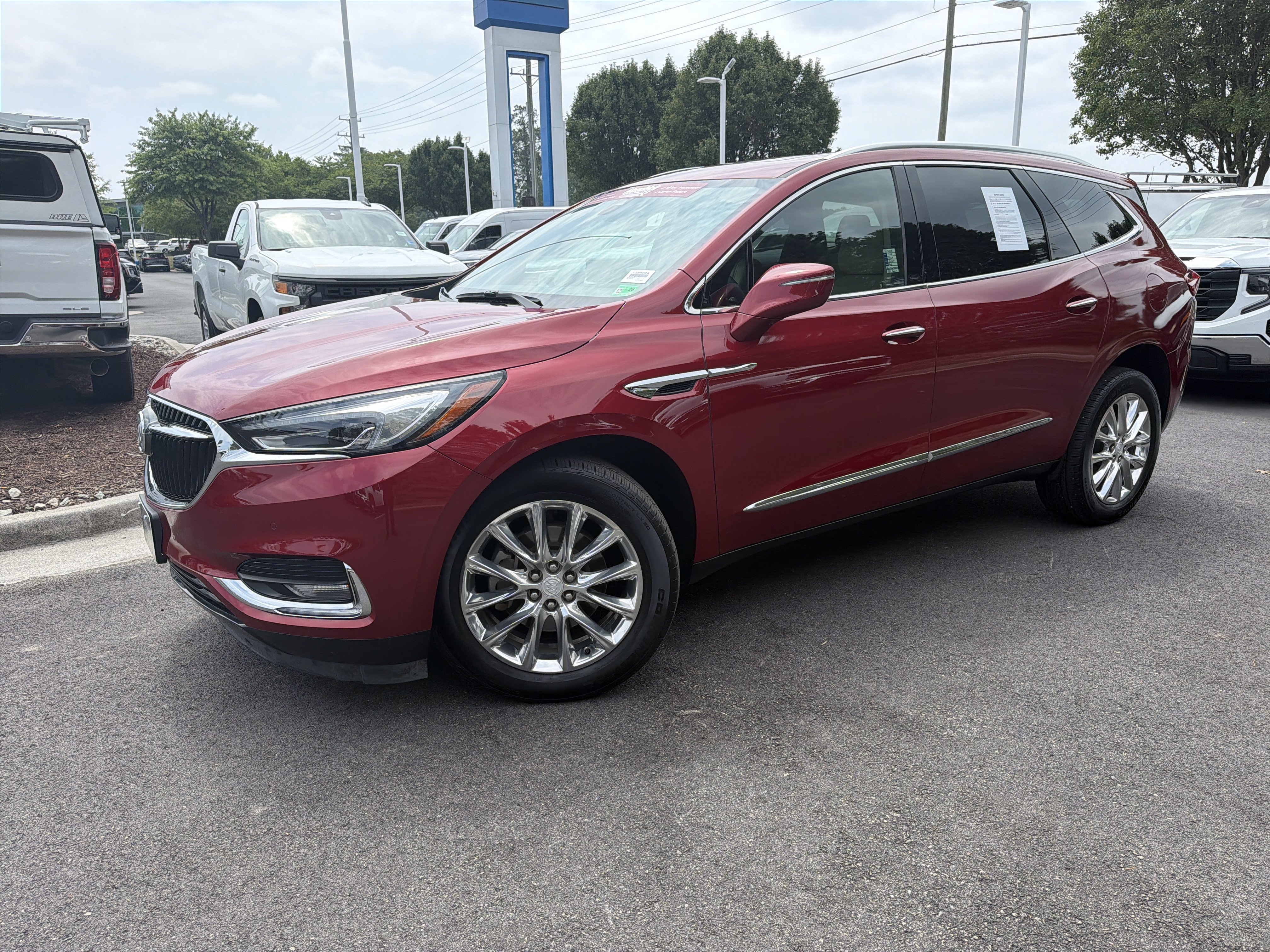 Used 2018 Buick Enclave Premium AWD/4WD image 5
