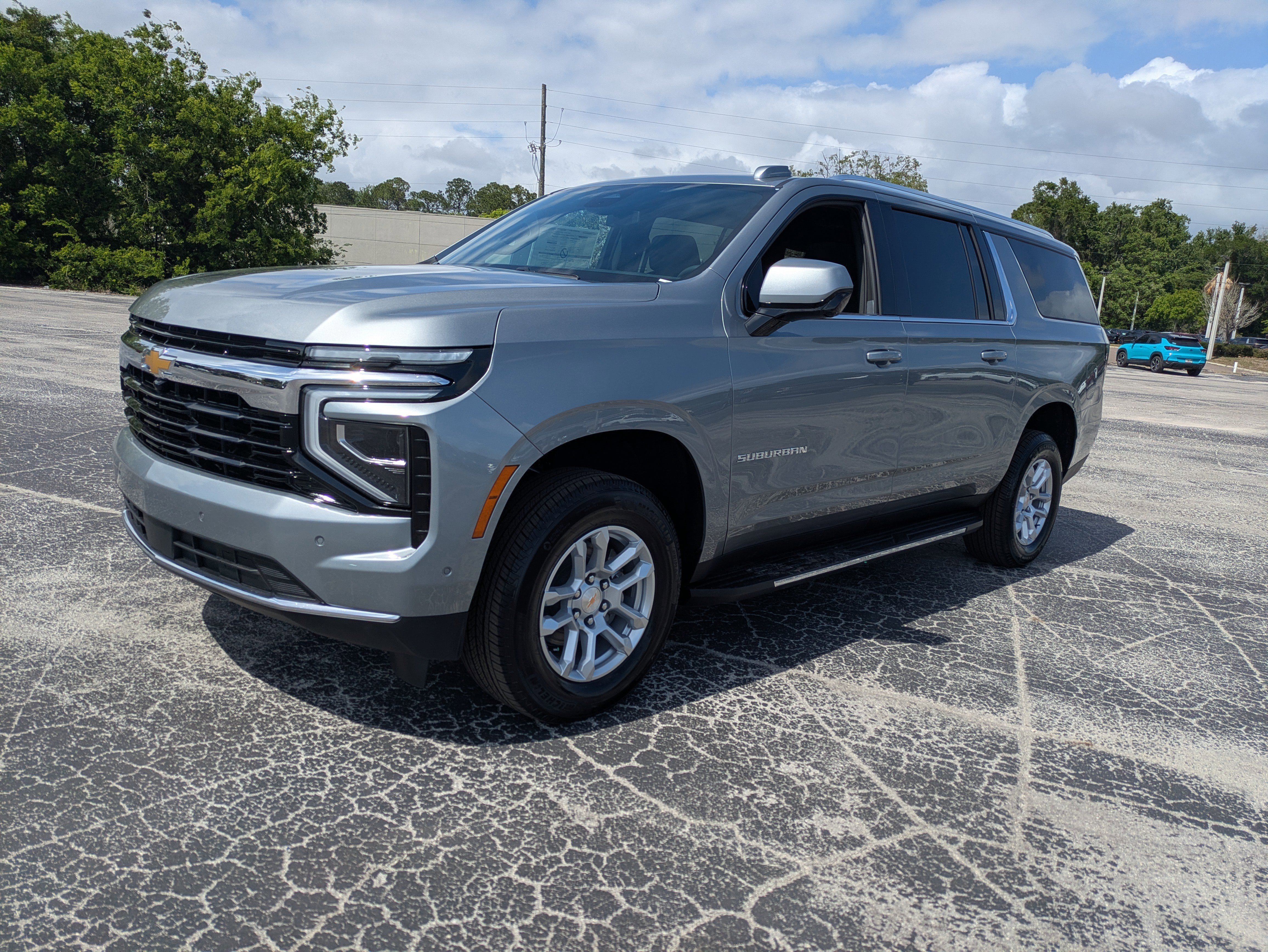 New 2026 Chevrolet Suburban LS RWD image 4